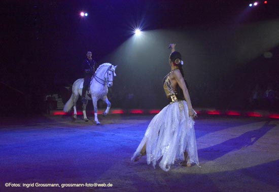 Dance in the Air beim Circus Krone 2. Winterprpgramm (©Foto. Ingrid Grossmann)
